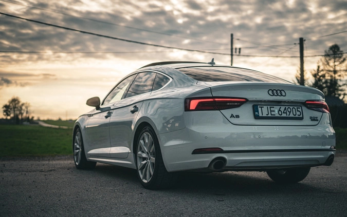 Audi A5 cena 117000 przebieg: 61999, rok produkcji 2017 z Gniezno małe 121
